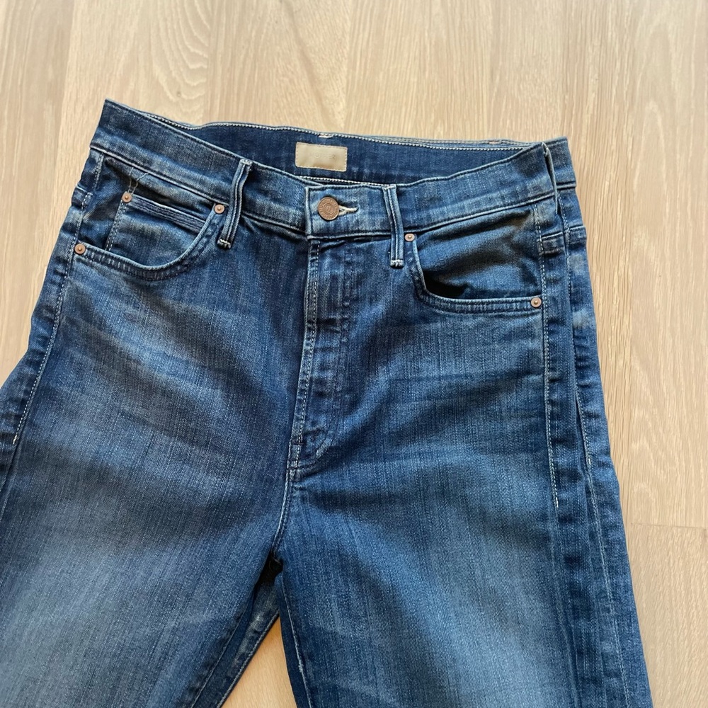 MOTHER High Waisted Rascal Ankle Slit Flip - Picture 11 of 11